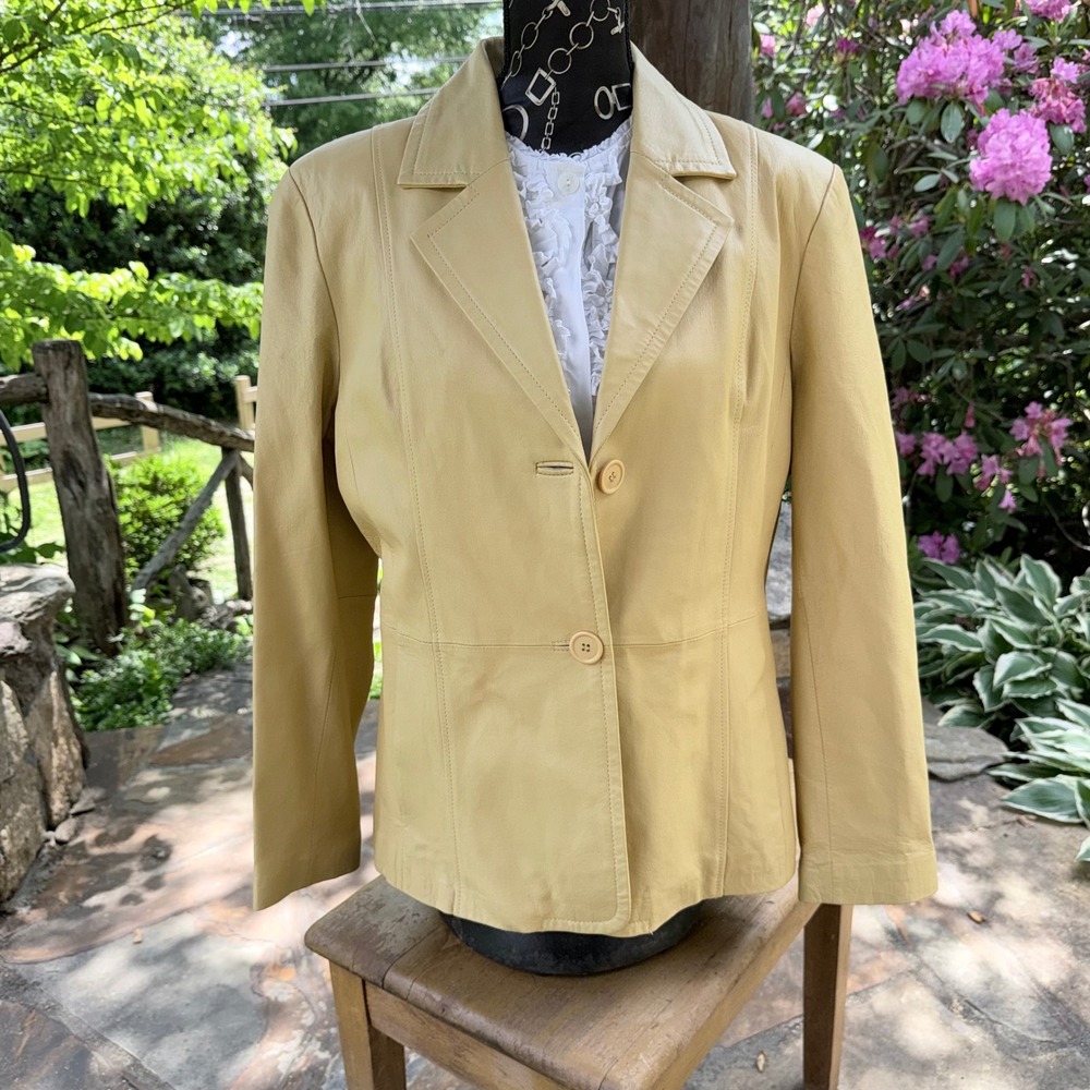 Monterey Bay Clothing Co. Butter Yellow Genuine Leather Blazer - Women's Size 14